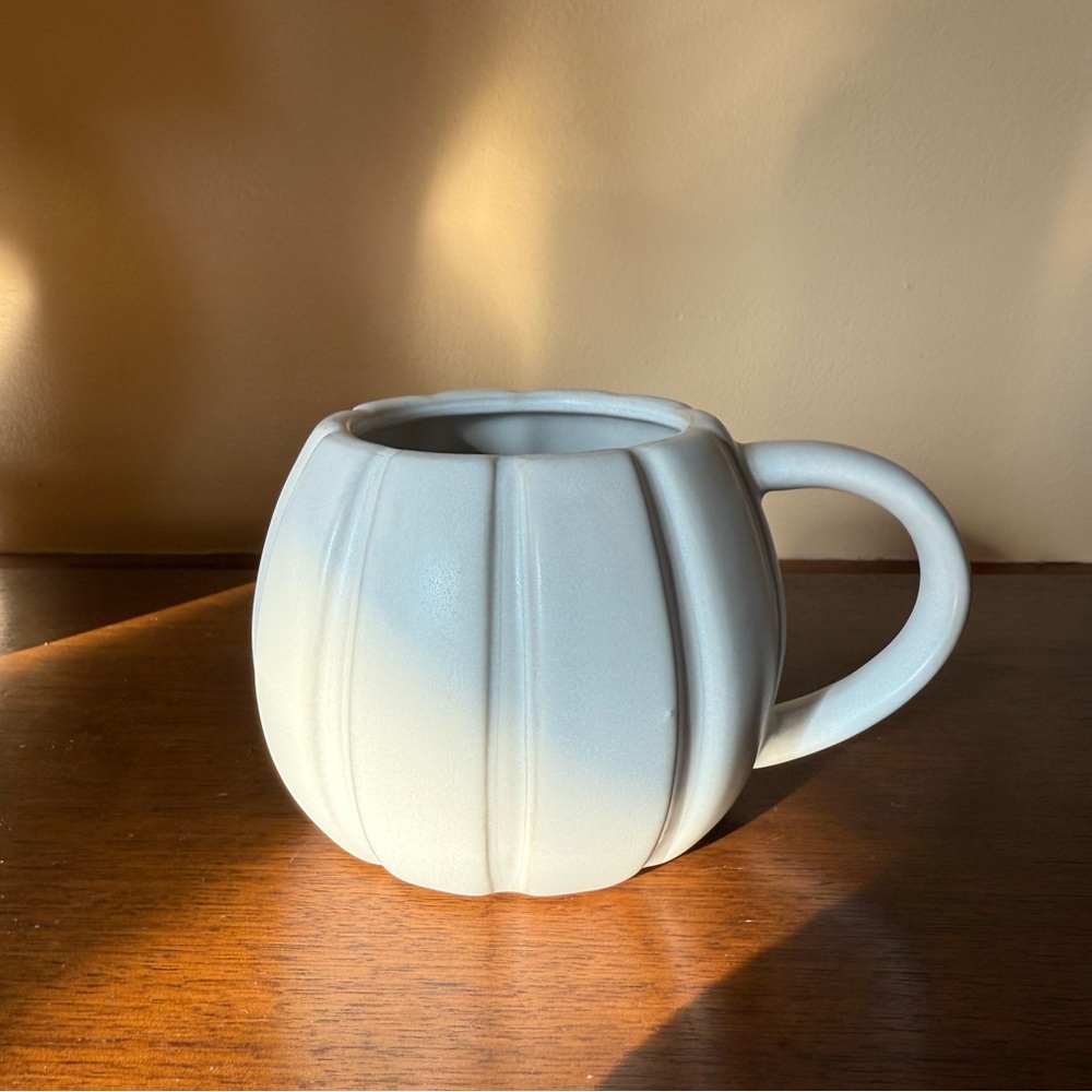 NEW! 🎃 Hyde and EEK! stoneware mug Figural Pumpkin